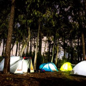 tiendas de campaña bosque portugal, viaje residencia universitaria en malaga, Rut