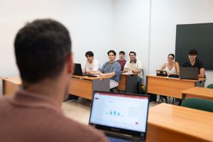 Crecer lejos de casa: autonomía y acompañamiento durante la universidad
